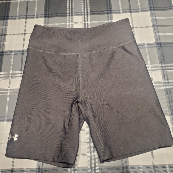 Grey Under Armour Biker Shorts XS - Picture 1 of 6